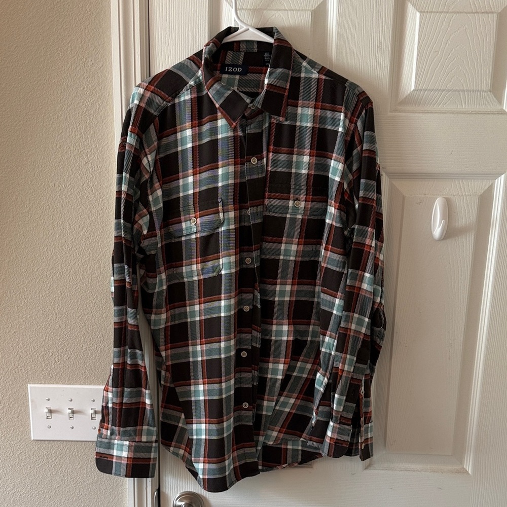Izod Men's Multicolor Plaid Button Down Shirt